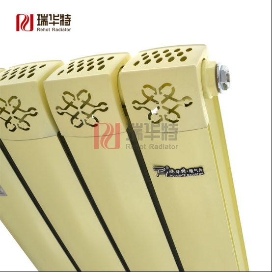 暖氣片漏水喊冤：年紀(jì)大了，怪我咯！
